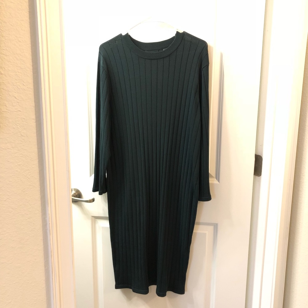 [NWT] FOREVER21 PLUS DARK GREEN LONG SLEEVES DRESS